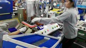 Automatic Screwing and Oiling